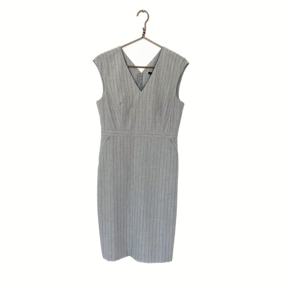 Ann Taylor Dress Womens 4 The V Neck Pinstripe Bi-Stretch Sheath Career Pockets - Picture 2 of 8